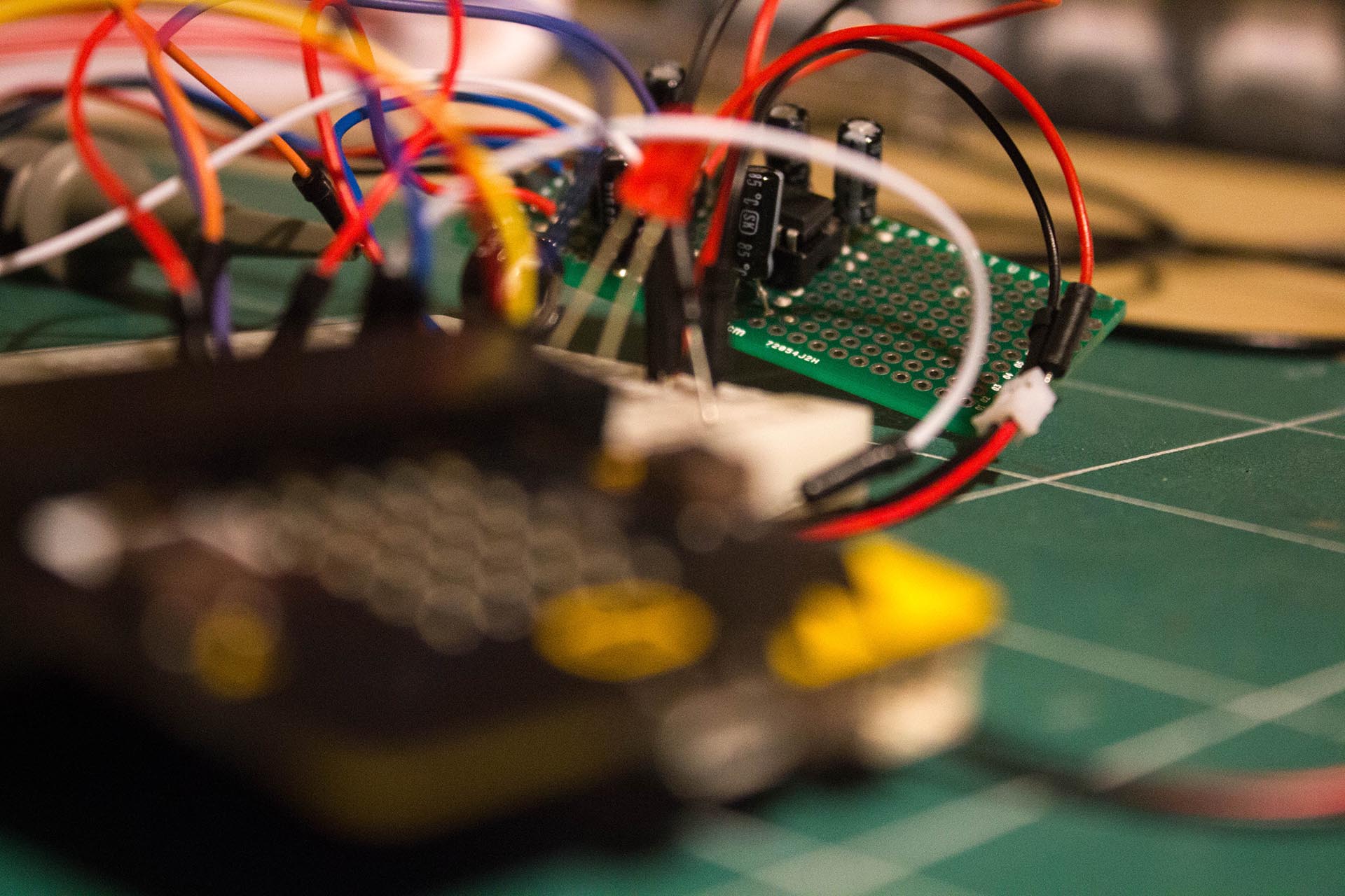 Designing a portable EMG based on the BBC micro:bit